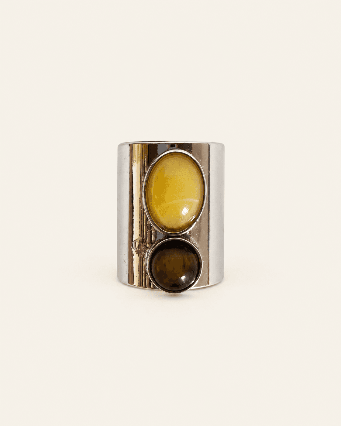 Anillo dos piedras — Prenda completa