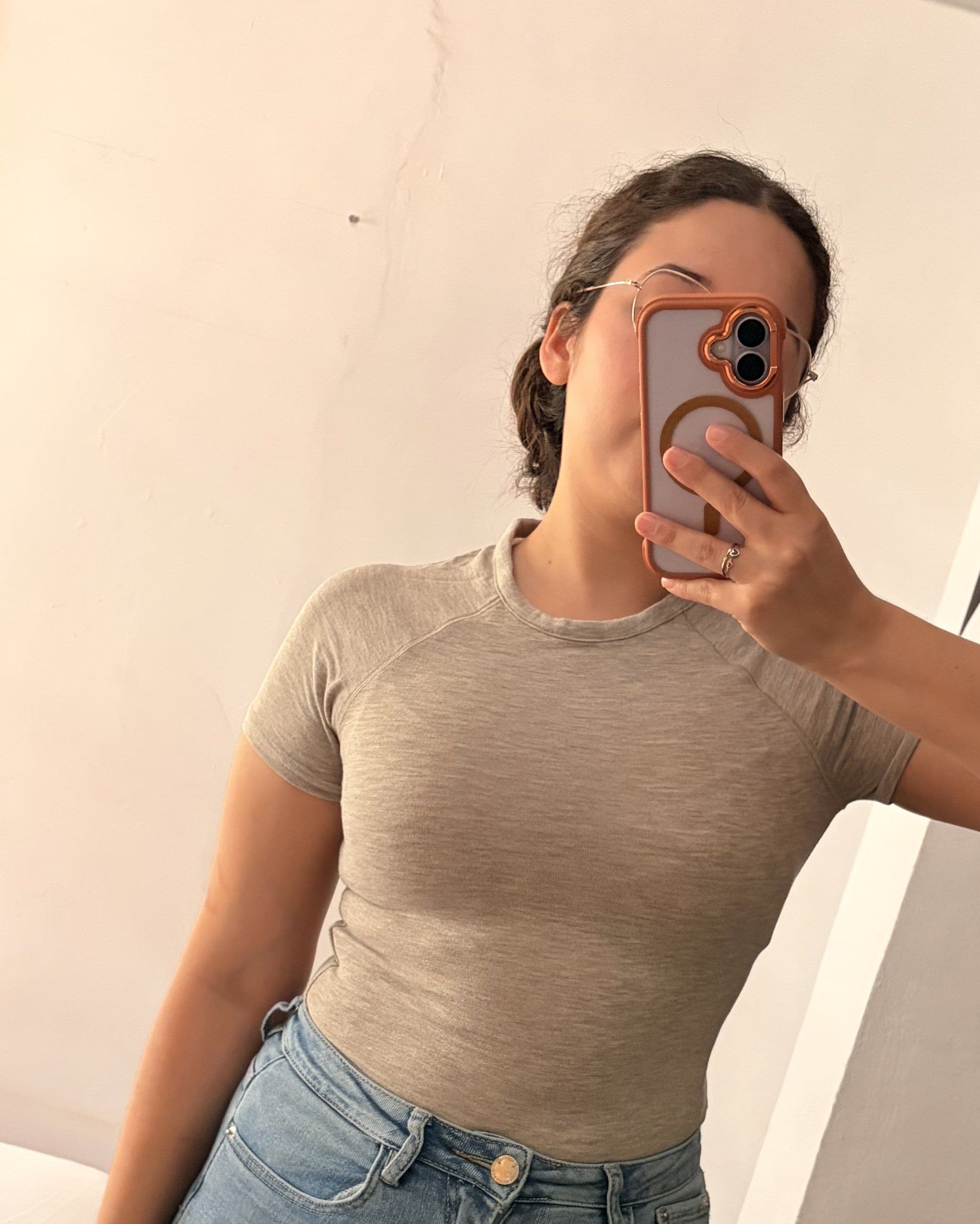 Camiseta elástica de tejido de punto — Detalle